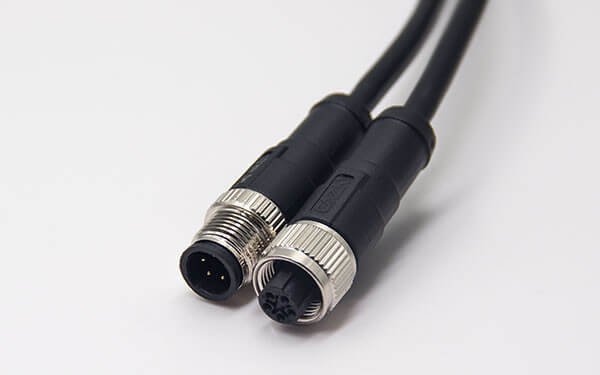 c型螺纹m12 5芯直式电缆公对母插头不带屏蔽传感器1M AWG22