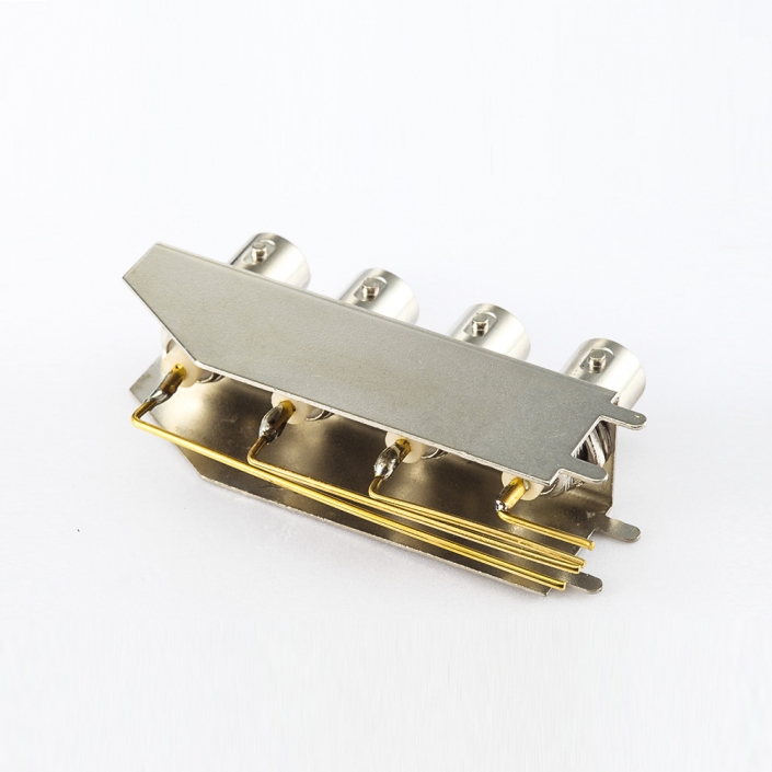 弯式BNC连接器用于PCB四排母头插孔50ohm 弯式BNC连接器用于PCB四排母头插孔50ohm
