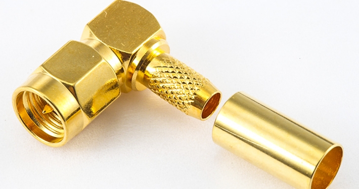 SMA公头用连接器弯式压接用于RG223