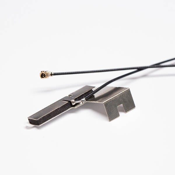 wifi定向铜片天线2.4G焊黑色射频同轴线RF1.13接ipex wifi定向铜片天线2.4G焊黑色射频同轴线RF1.13接ipex