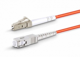 LC-SC光纤跳线单工多模OM1线长3米厂家专供